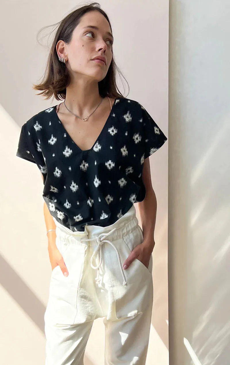 GEOMETRIC IKAT TOP - BLACK