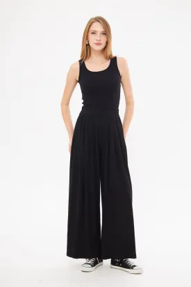 Wide-Leg Relaxed Fit Pleated  Trousers