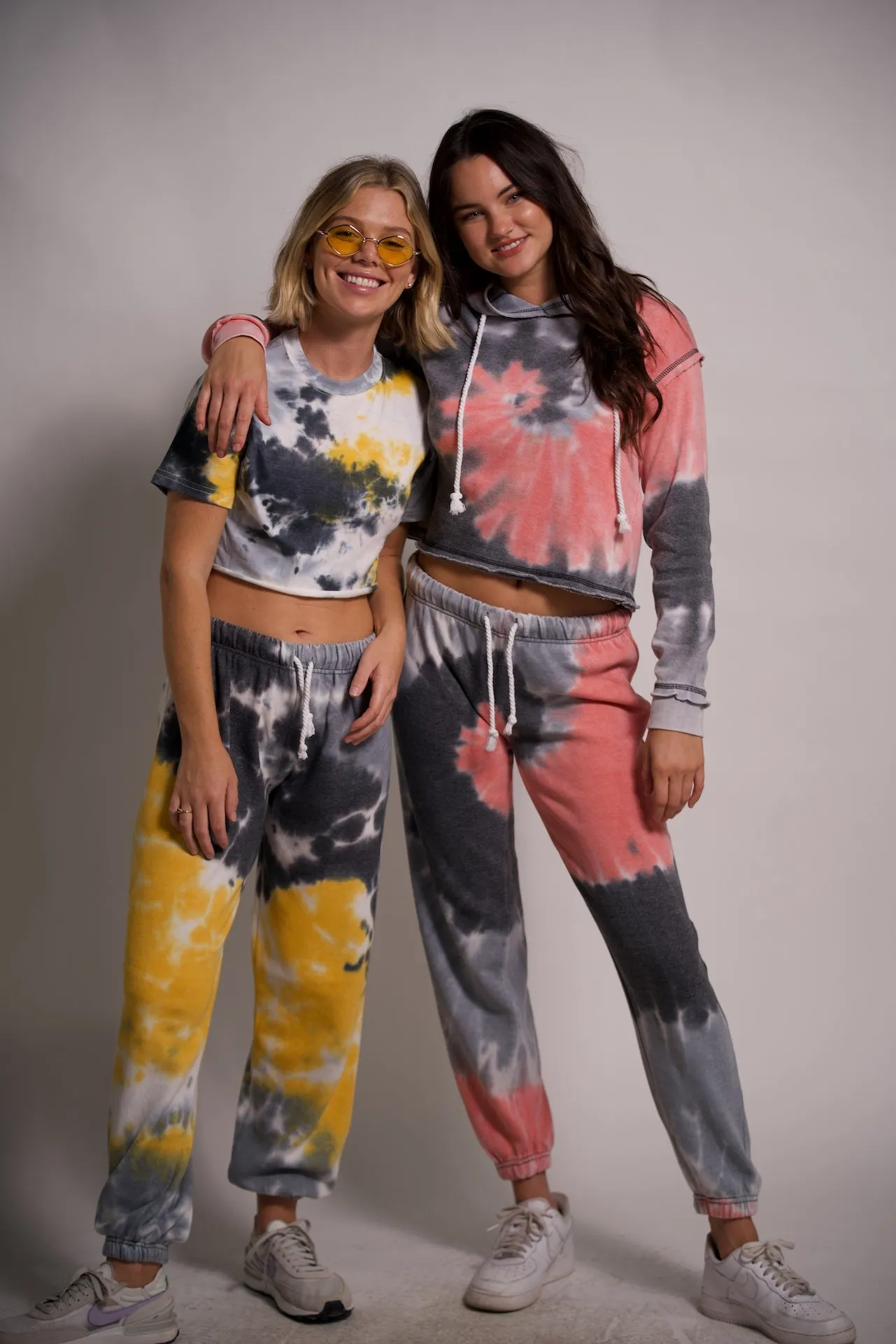 Women's Tie-Dye Two Piece Outfit Crop Top and Joggers Set Short Sleeve T Shirts